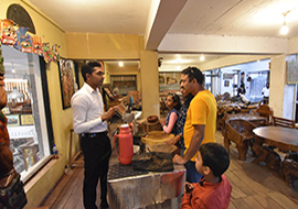 oakray-woodcarving-galle